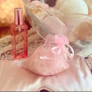 Luxury silk eye mask with either rose-quartz or amethyst pebbles and lavender